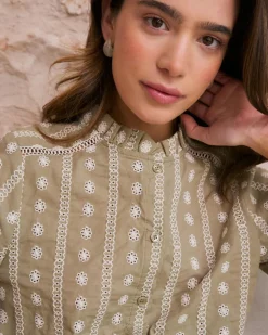 Blusa Bordados Flores Elle