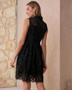 Vestido Corto Bordados Uri